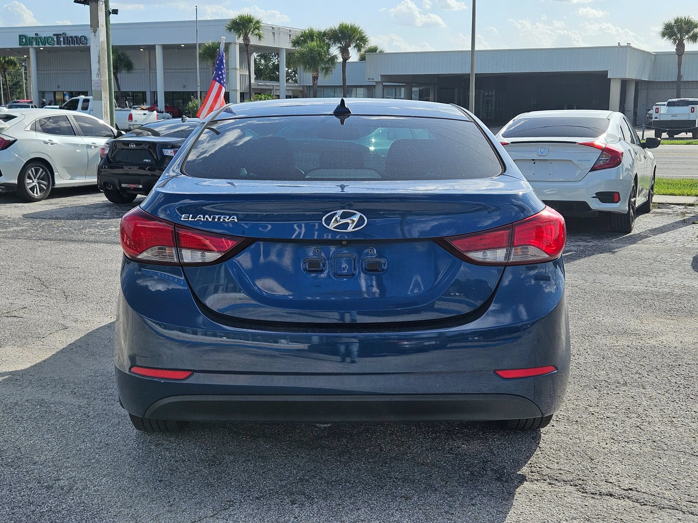Used 2016 Hyundai Elantra SE w/ Option Group 02 FWD image 6