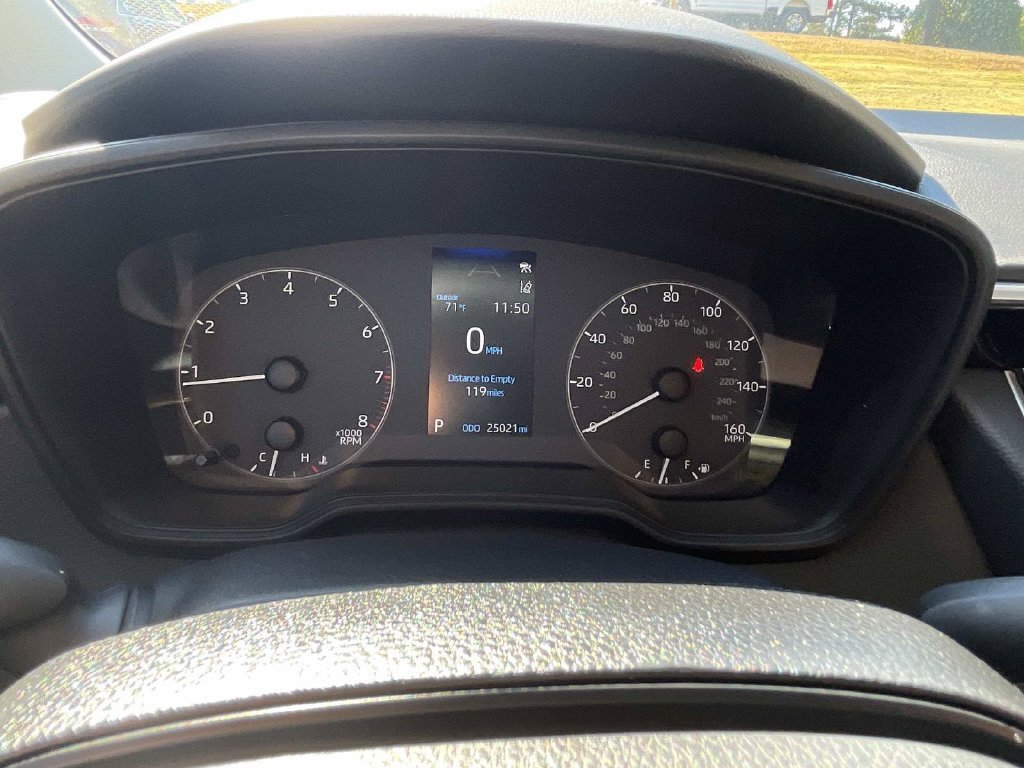 Used 2023 Toyota Corolla LE FWD image 32