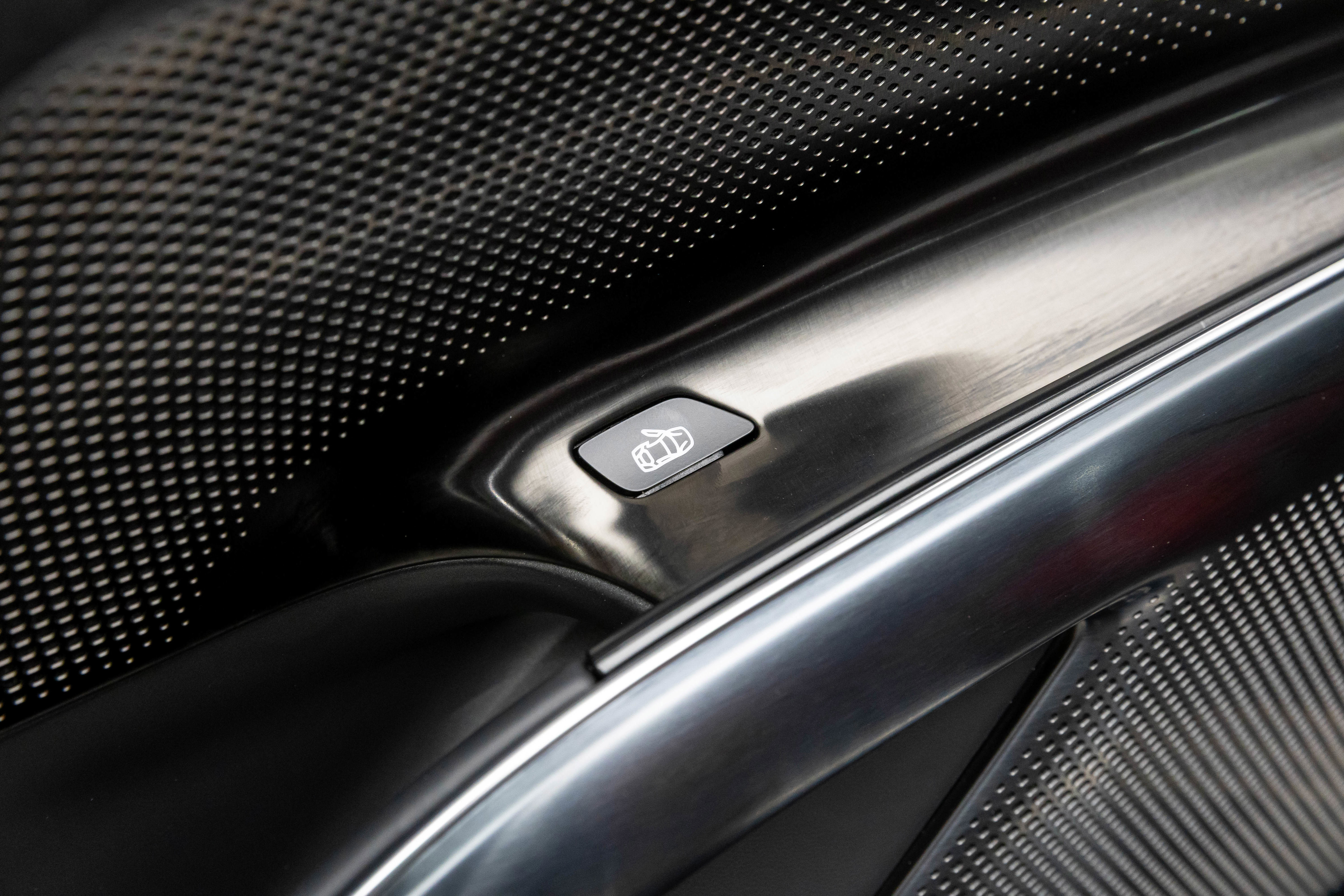 Used 2026 Ferrari 12Cilindri image 13