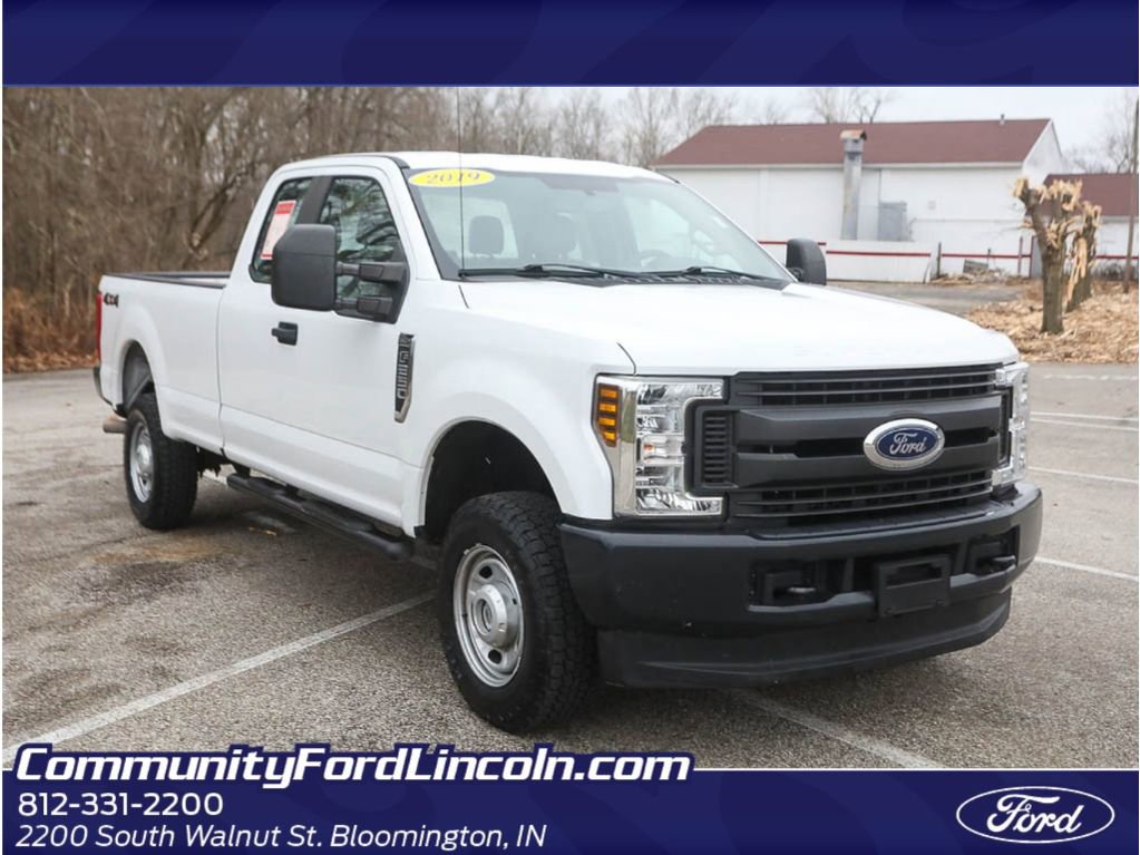 Used 2019 Ford F250 XL image 1
