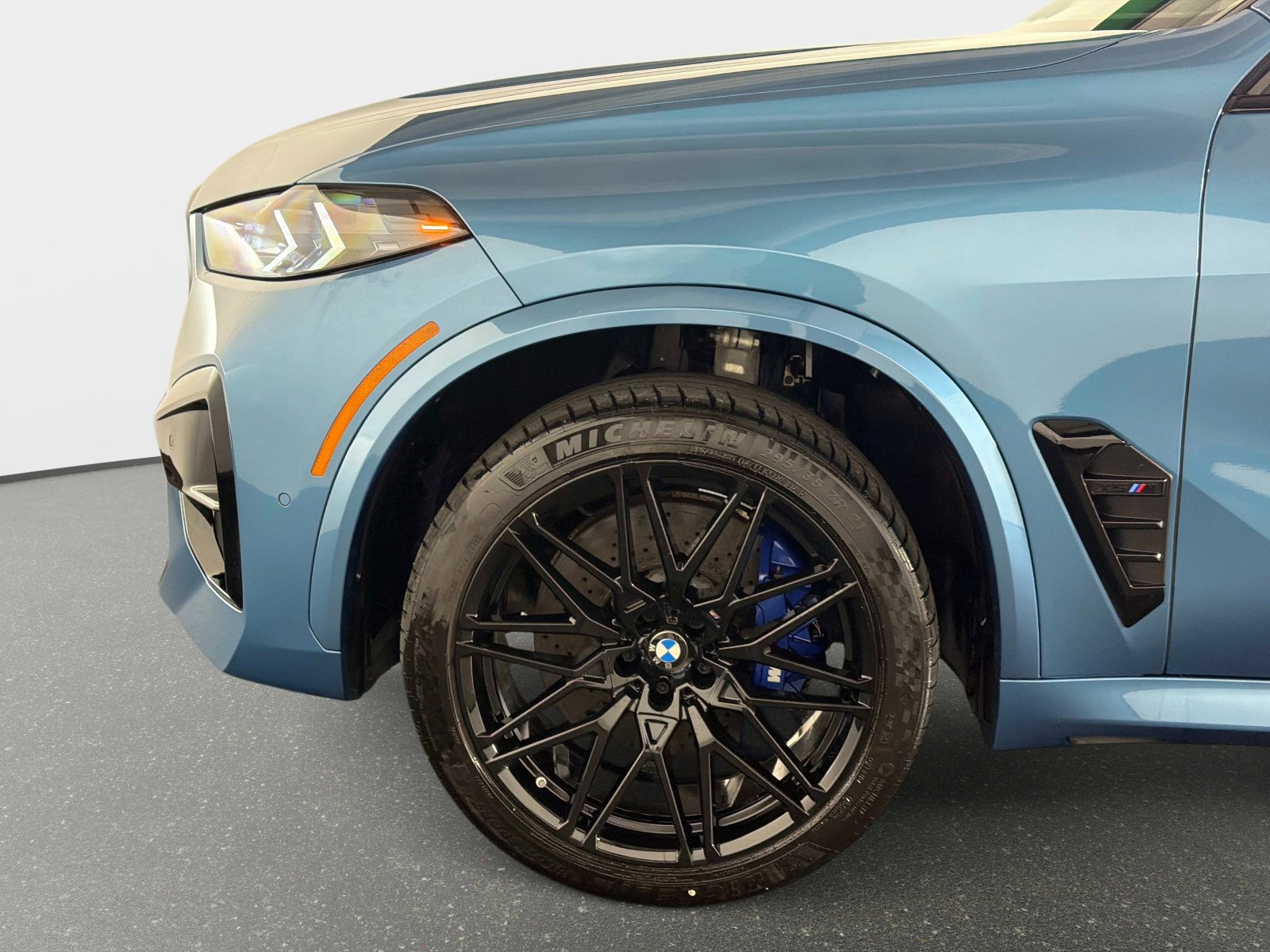 Used 2026 BMW X5 M Competition image 13