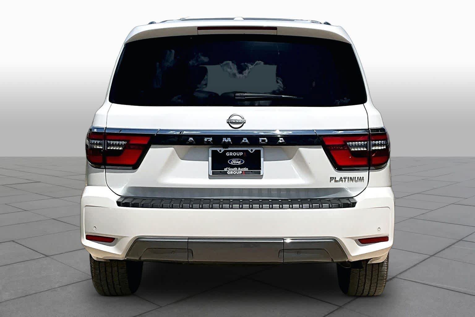 Used 2022 Nissan Armada Platinum w/ Captain's Chairs Package AWD/4WD image 5