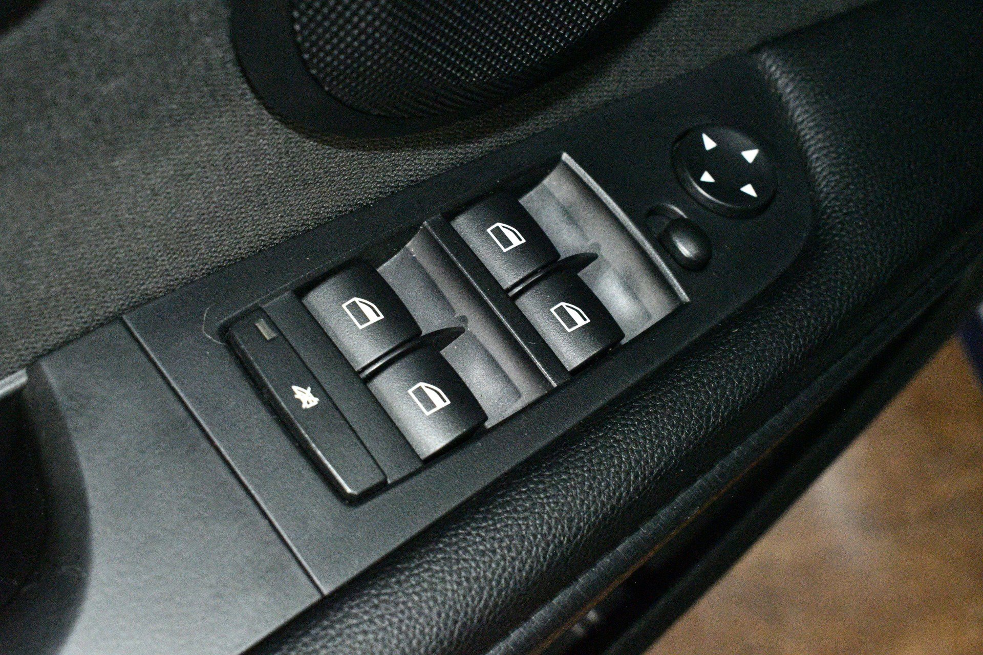 Used 2011 BMW M3 Sedan RWD image 40