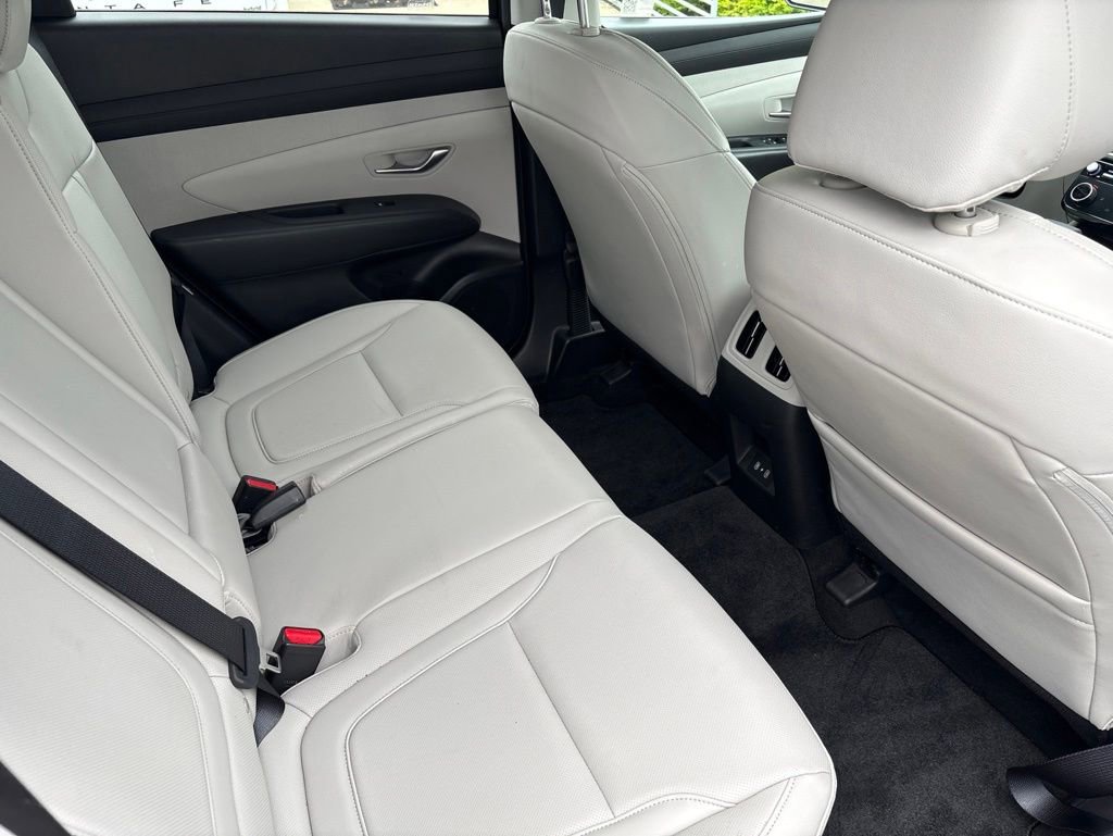 Certified 2025 Hyundai Tucson SEL FWD image 17