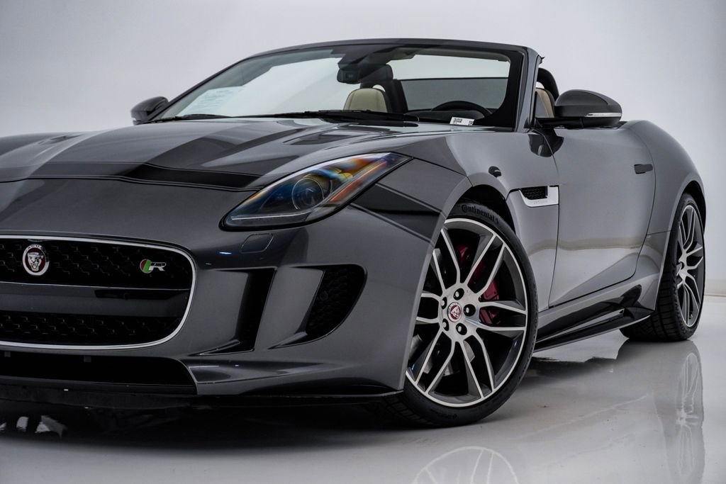 Used 2016 Jaguar F-TYPE R image 2