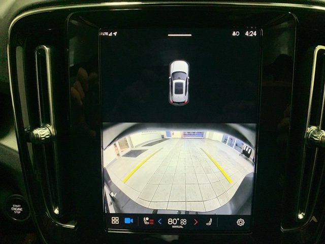 Certified 2024 Volvo XC40 B5 Core image 18