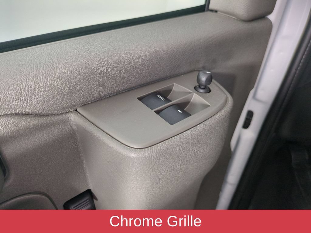 Used 2025 Chevrolet Express 2500 w/ Driver Convenience Package RWD image 12