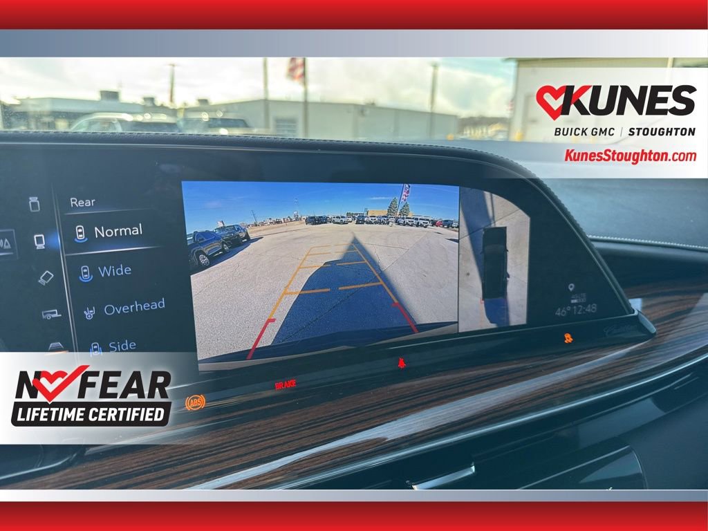 Used 2023 Cadillac Escalade Premium Luxury image 27