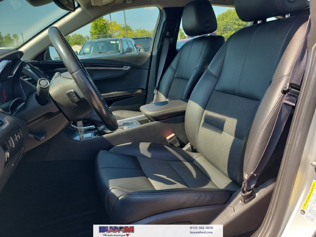 Used 2017 Chevrolet Impala LT w/ Convenience Package FWD image 12