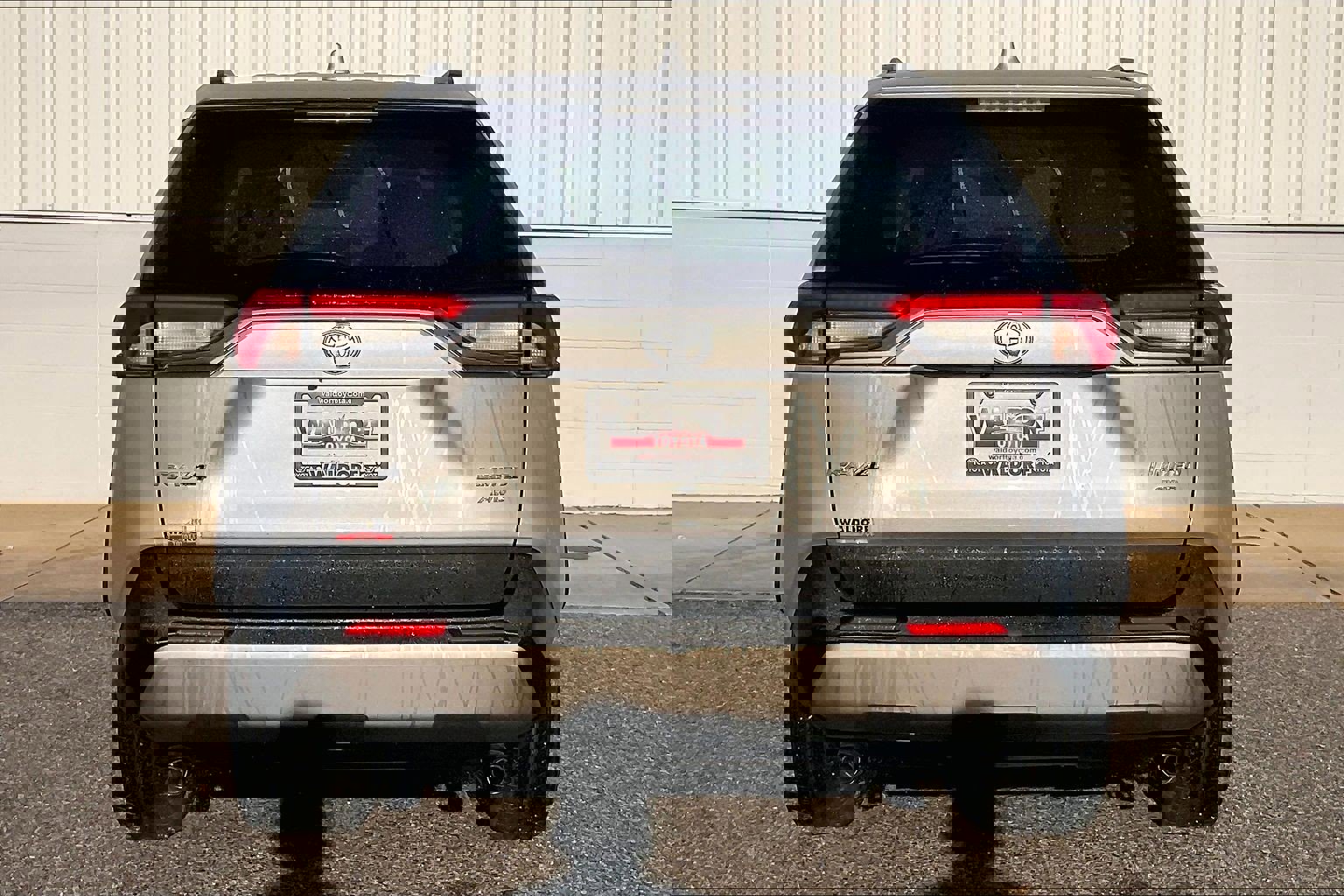 Used 2025 Toyota RAV4 Limited image 5