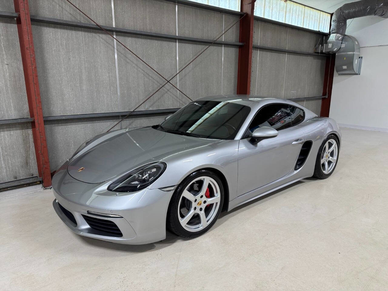 Used 2018 Porsche 718 Cayman w/ Sport Chrono Package image 3
