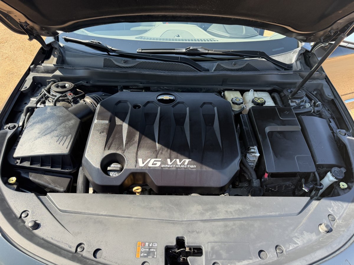 Used 2015 Chevrolet Impala LTZ FWD image 33