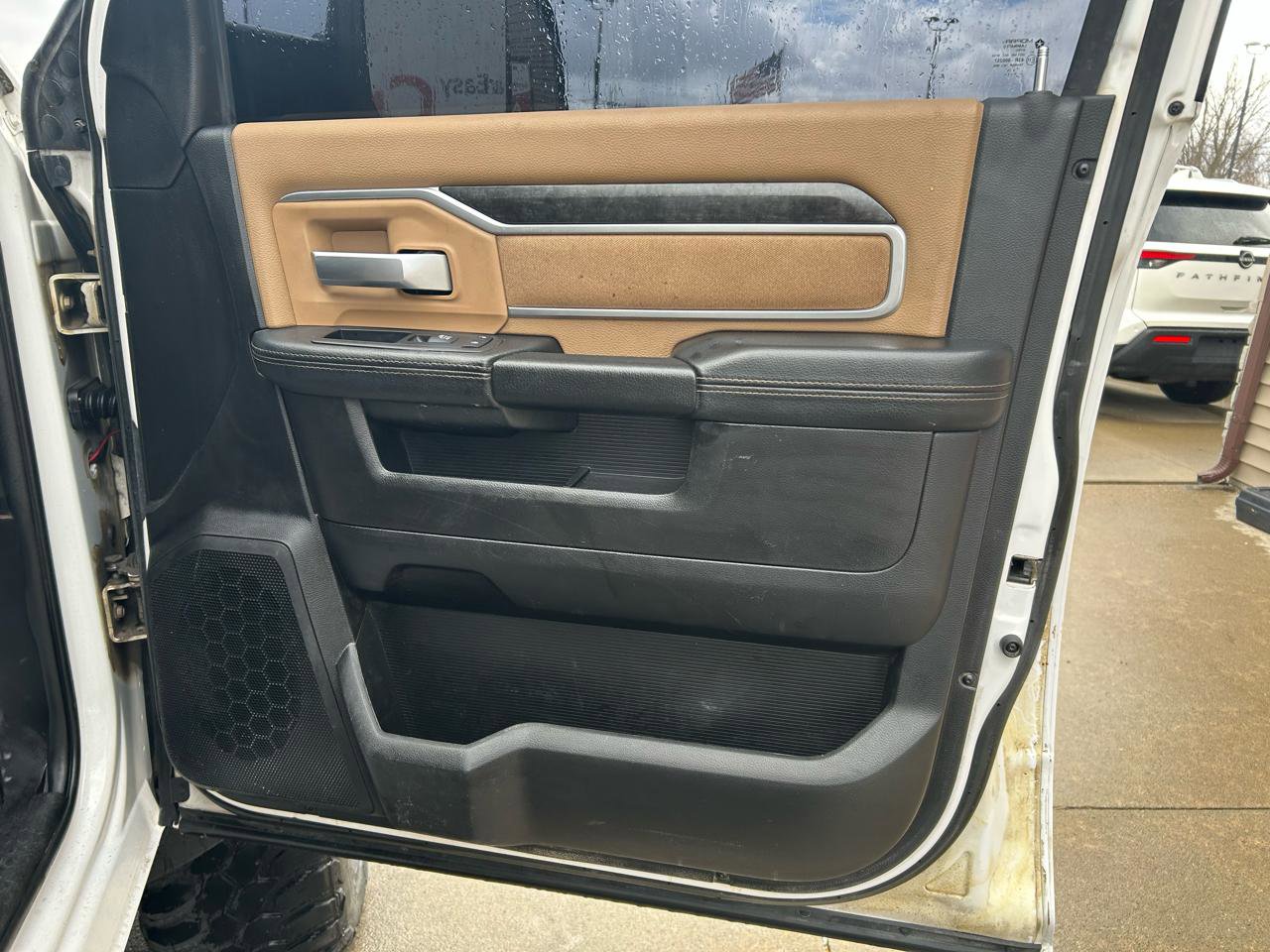 Used 2019 RAM 3500 Big Horn image 19