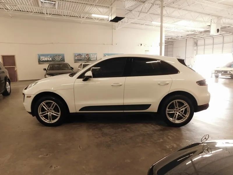 Used 2018 Porsche Macan AWD/4WD image 7