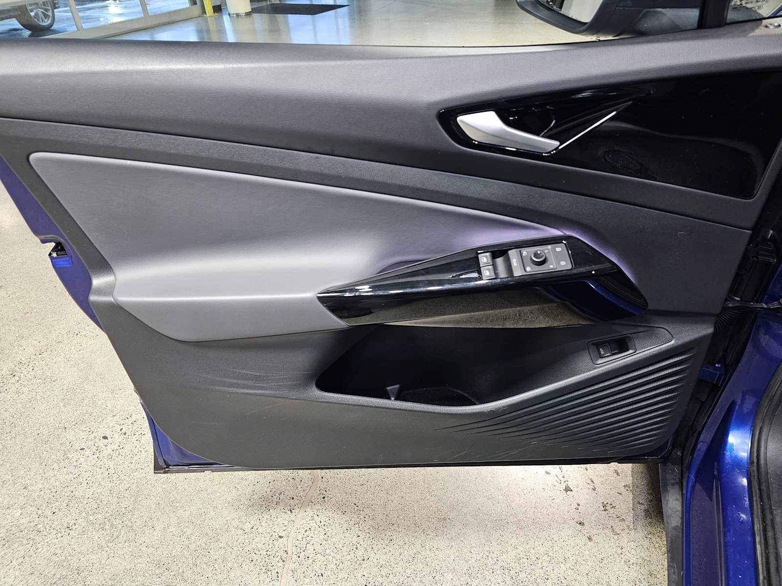 Used 2022 Volkswagen ID.4 Pro S image 21