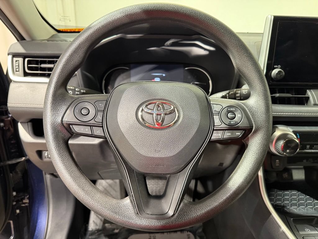 Certified 2025 Toyota RAV4 XLE AWD/4WD image 22
