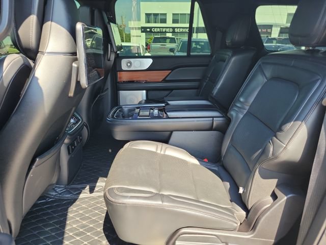 Used 2019 Lincoln Navigator L Reserve AWD/4WD image 10