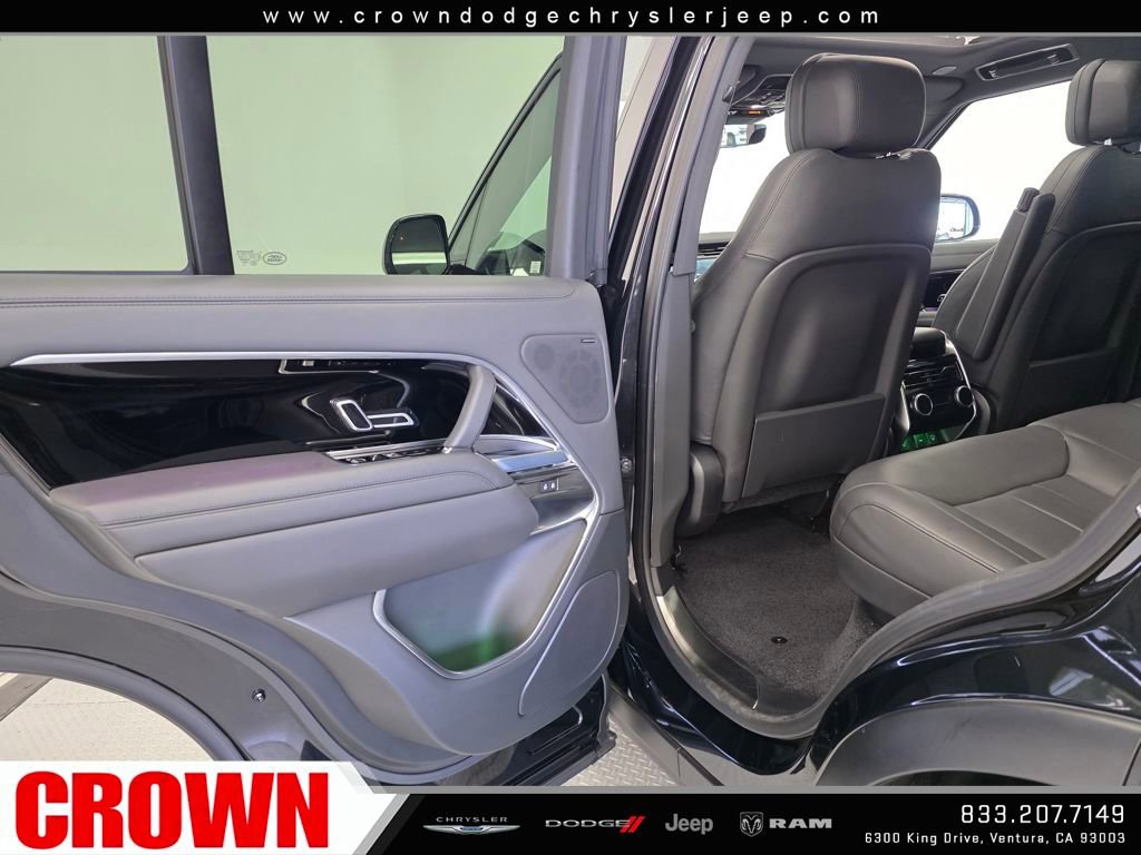 Used 2024 Land Rover Range Rover SE image 24