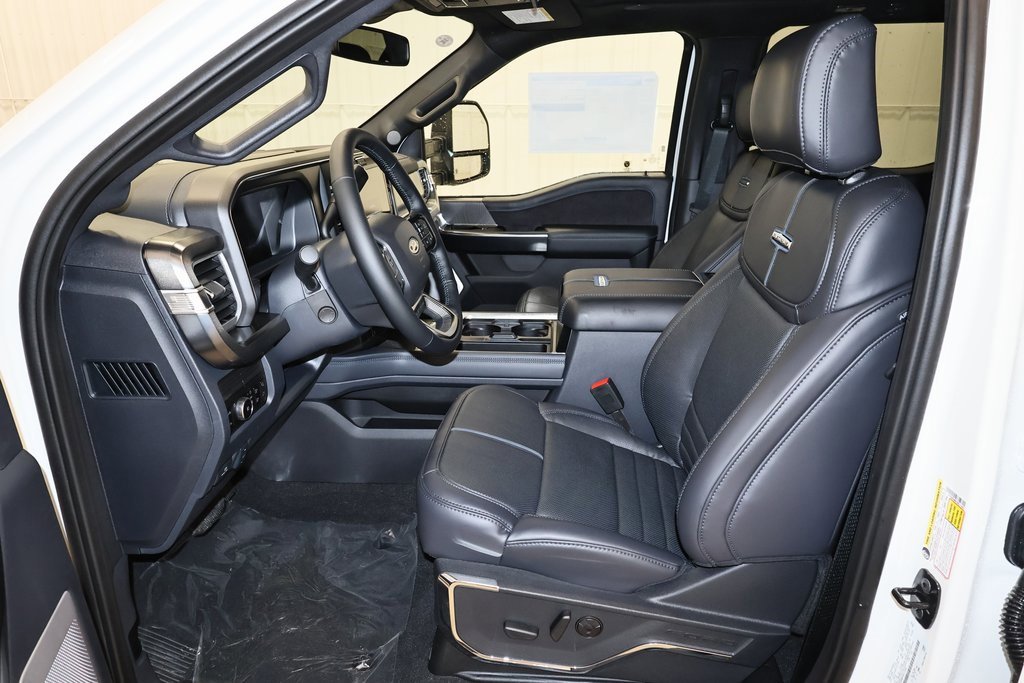 New 2025 Ford F350 Platinum w/ FX4 Off-Road Package image 12