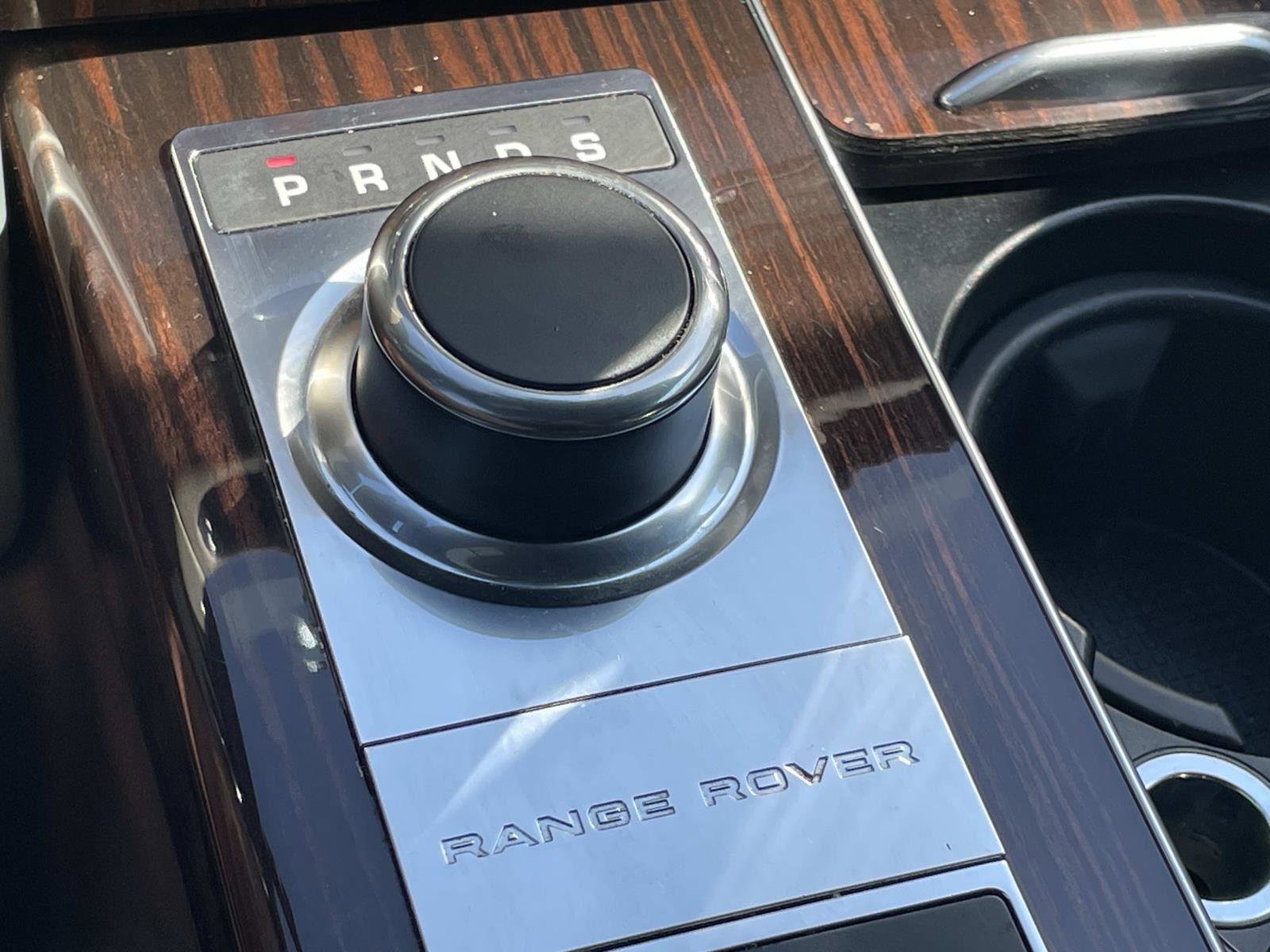 Used 2016 Land Rover Range Rover HSE image 23