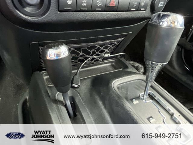 Used 2017 Jeep Wrangler Unlimited Sahara image 32