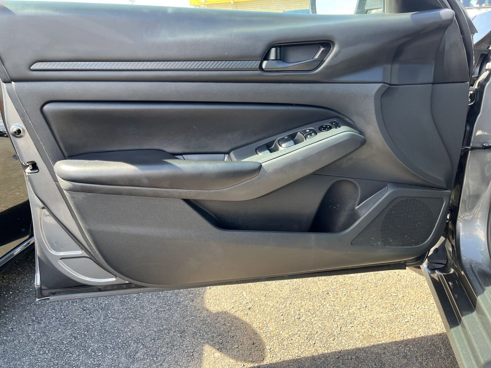 Used 2023 Nissan Altima 2.5 S FWD image 18