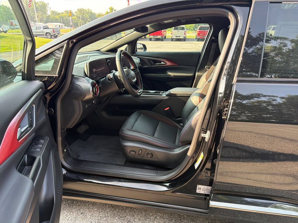 Used 2024 Chevrolet Equinox EV RS AWD/4WD image 10