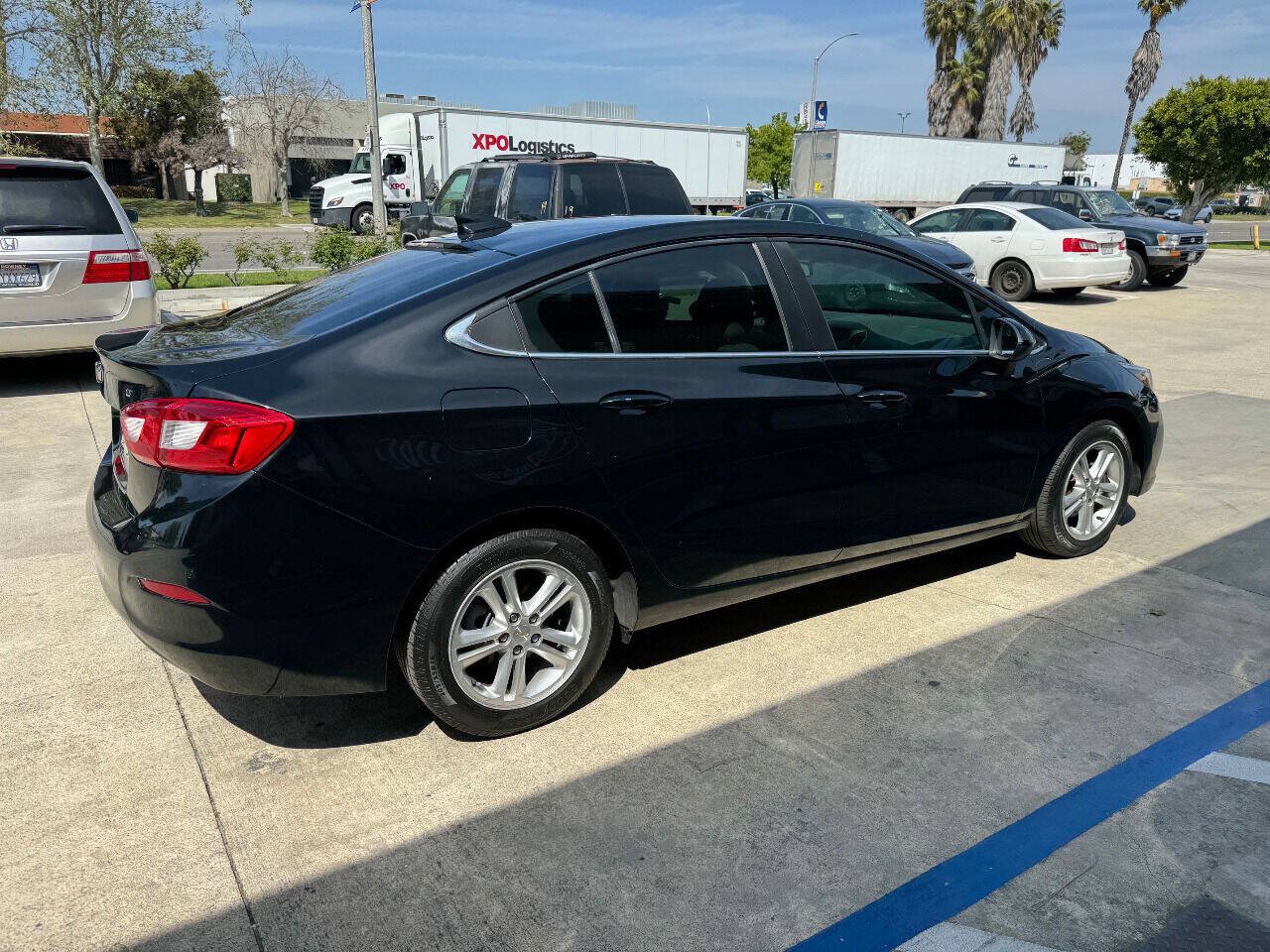 Used 2016 Chevrolet Cruze LT w/ Convenience Package FWD image 11