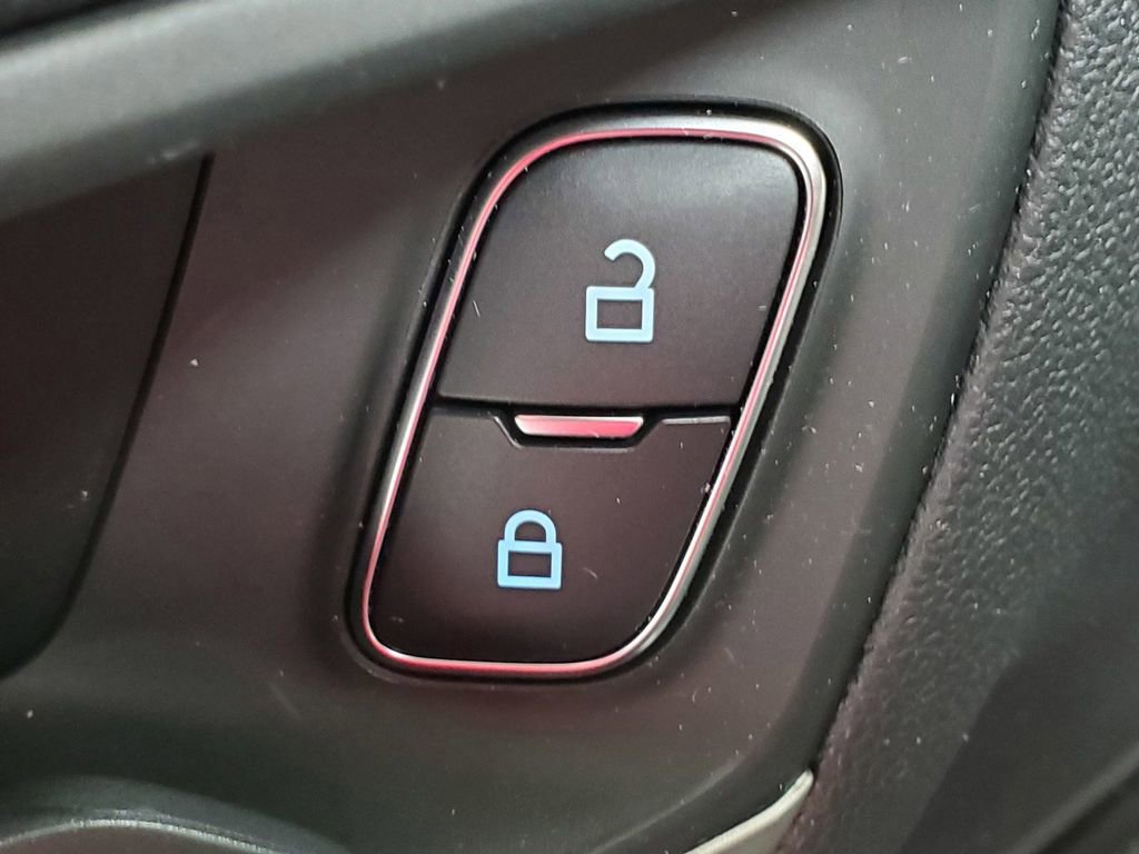 Used 2022 Ford Escape SE w/ Cold Weather Package AWD/4WD image 25