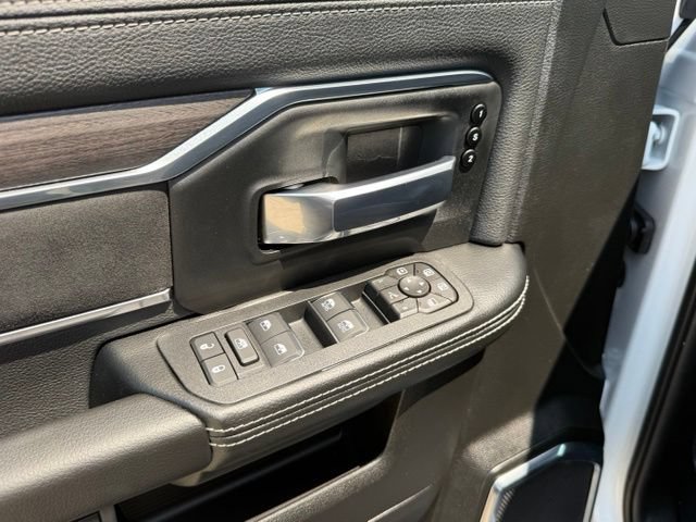 Used 2026 RAM 3500 Laramie w/ Towing Technology Group AWD/4WD image 36