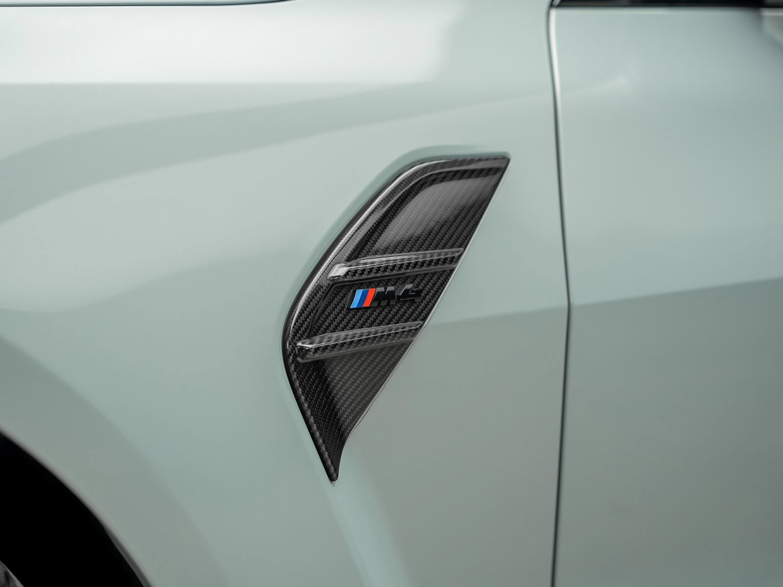 Used 2021 BMW M4 Coupe w/ M Carbon Exterior Package RWD image 27