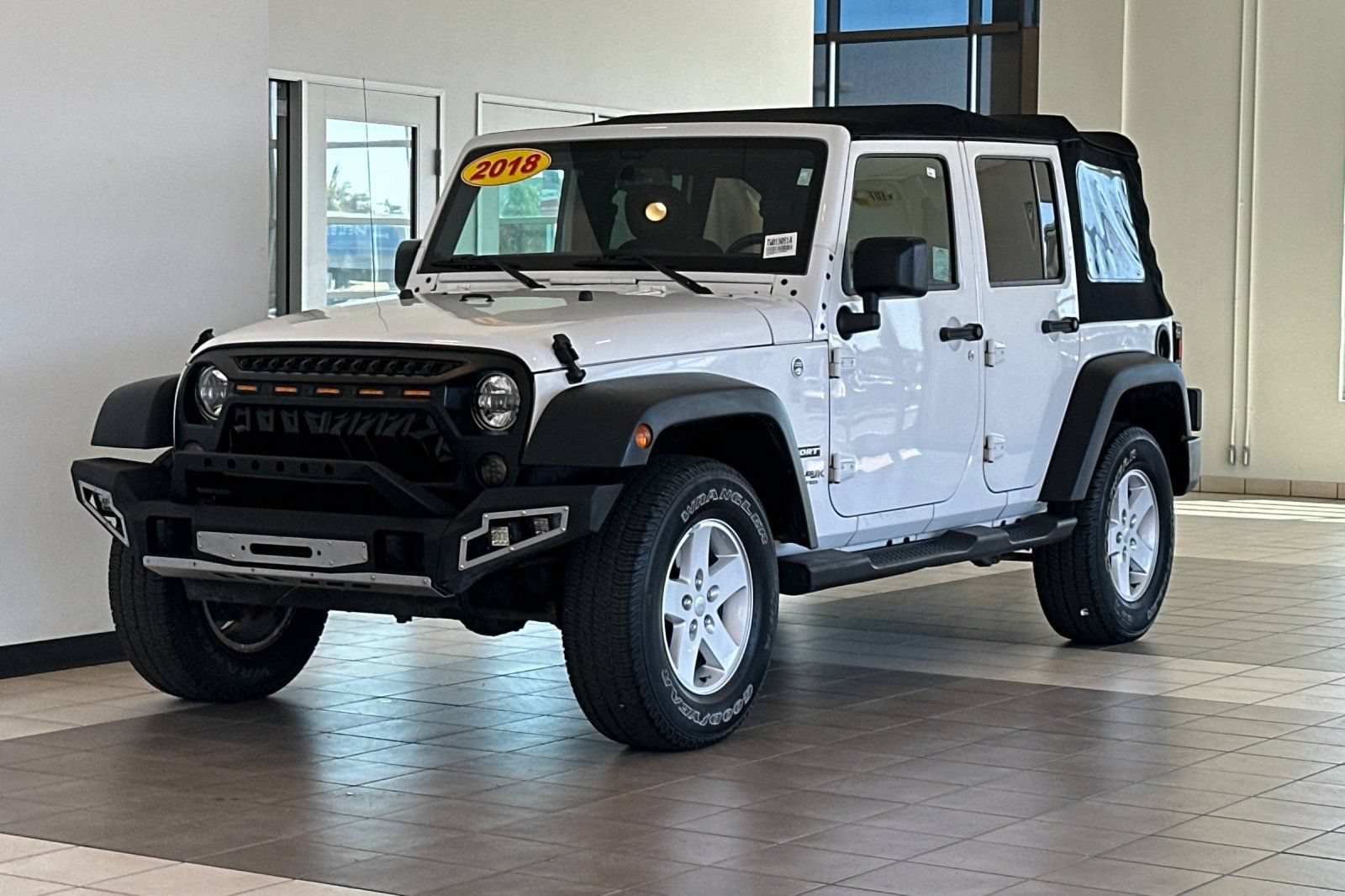 Used 2018 Jeep Wrangler Unlimited Sport S AWD/4WD image 8