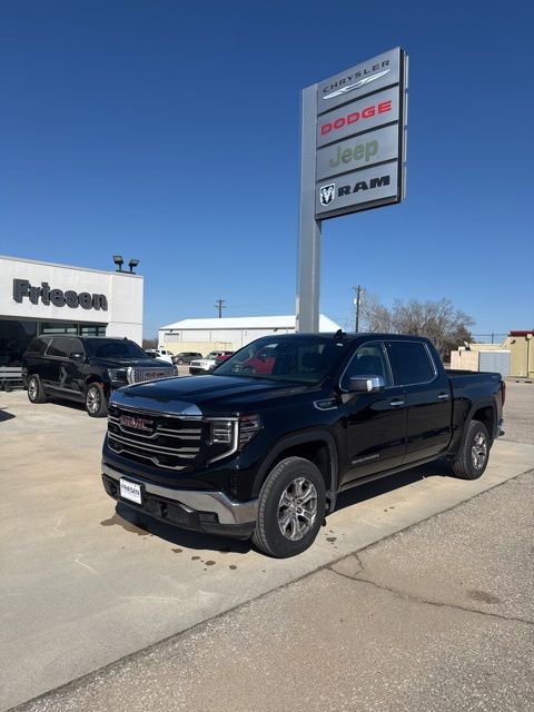 Used 2025 GMC Sierra 1500 SLT image 2