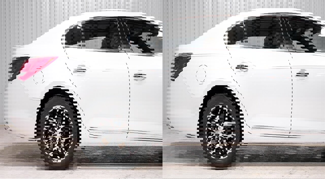 Used 2016 Buick LaCrosse Sport Touring image 8