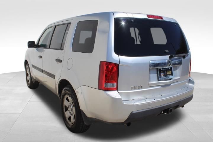 Used 2010 Honda Pilot LX image 4