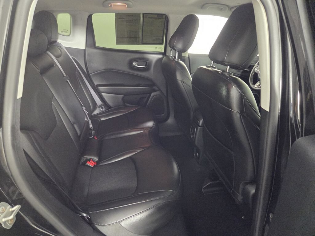 Used 2020 Jeep Compass Latitude FWD image 29