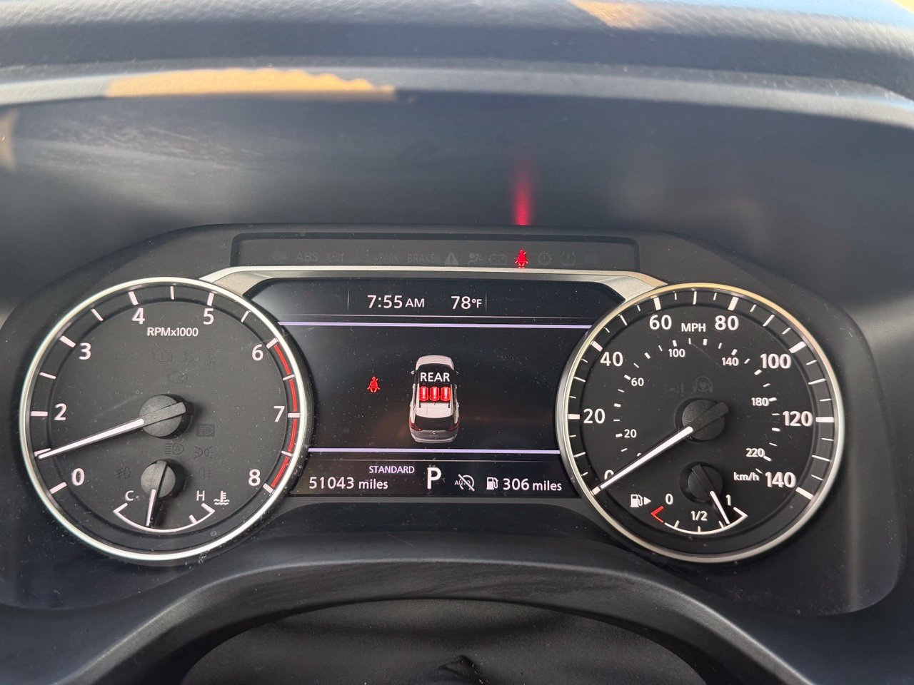 Certified 2025 Nissan Rogue SV FWD image 12