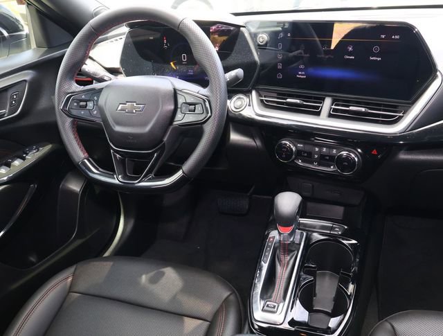 Used 2024 Chevrolet Trax RS w/ Driver Confidence Package image 12