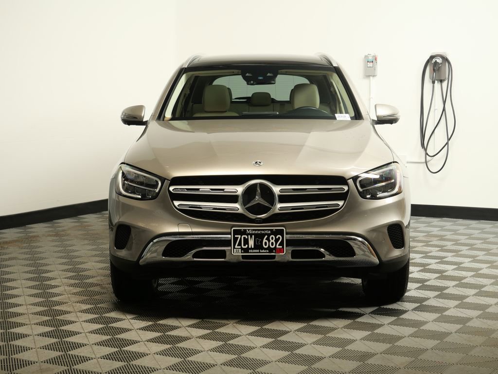 Used 2022 Mercedes-Benz GLC 300 4MATIC image 2
