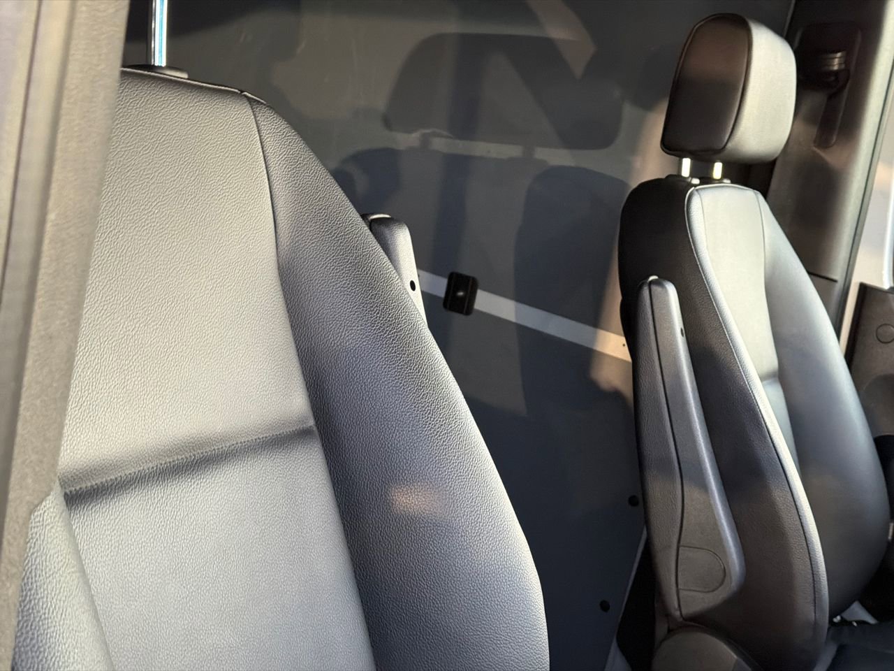 Used 2022 Mercedes-Benz Sprinter 3500 image 14