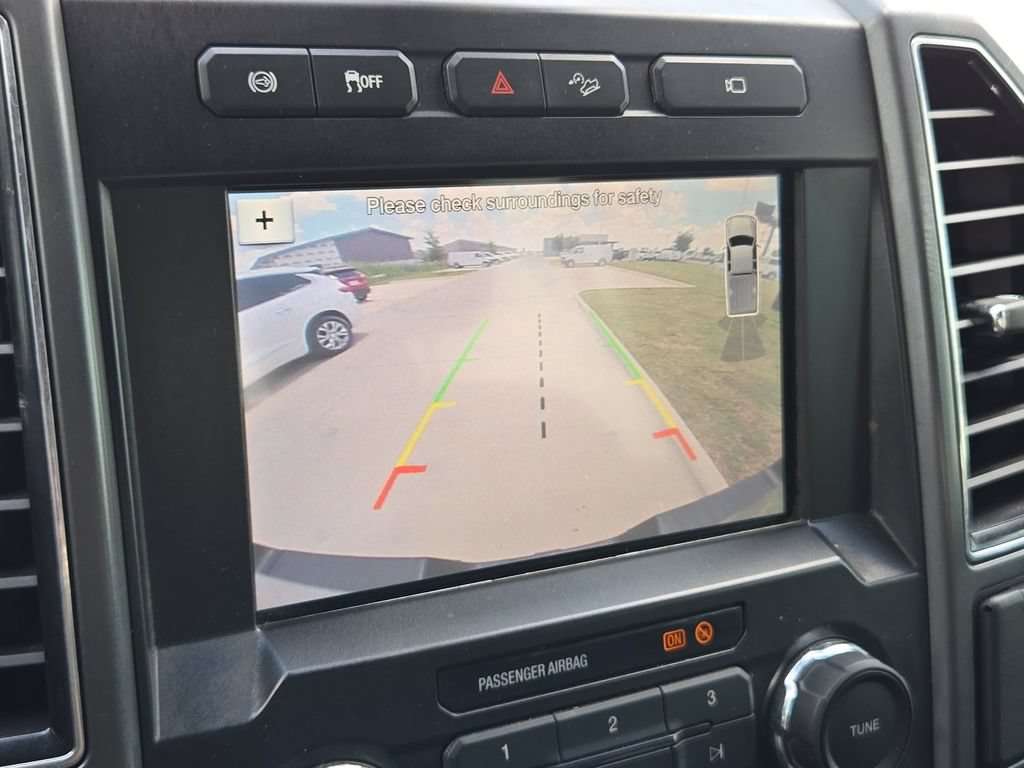 Used 2019 Ford F350 XLT w/ XLT Premium Package AWD/4WD image 15