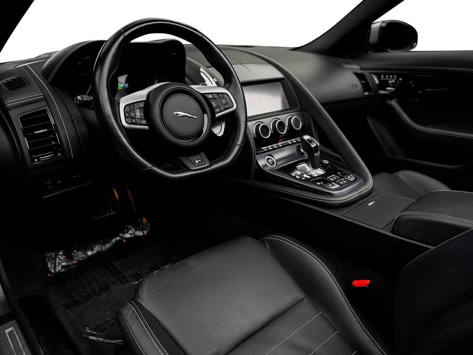 Used 2020 Jaguar F-TYPE R AWD/4WD image 34