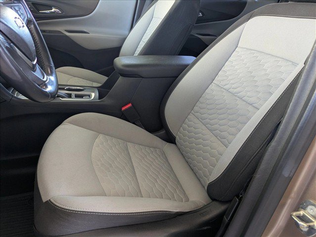 Used 2018 Chevrolet Equinox LT FWD image 11