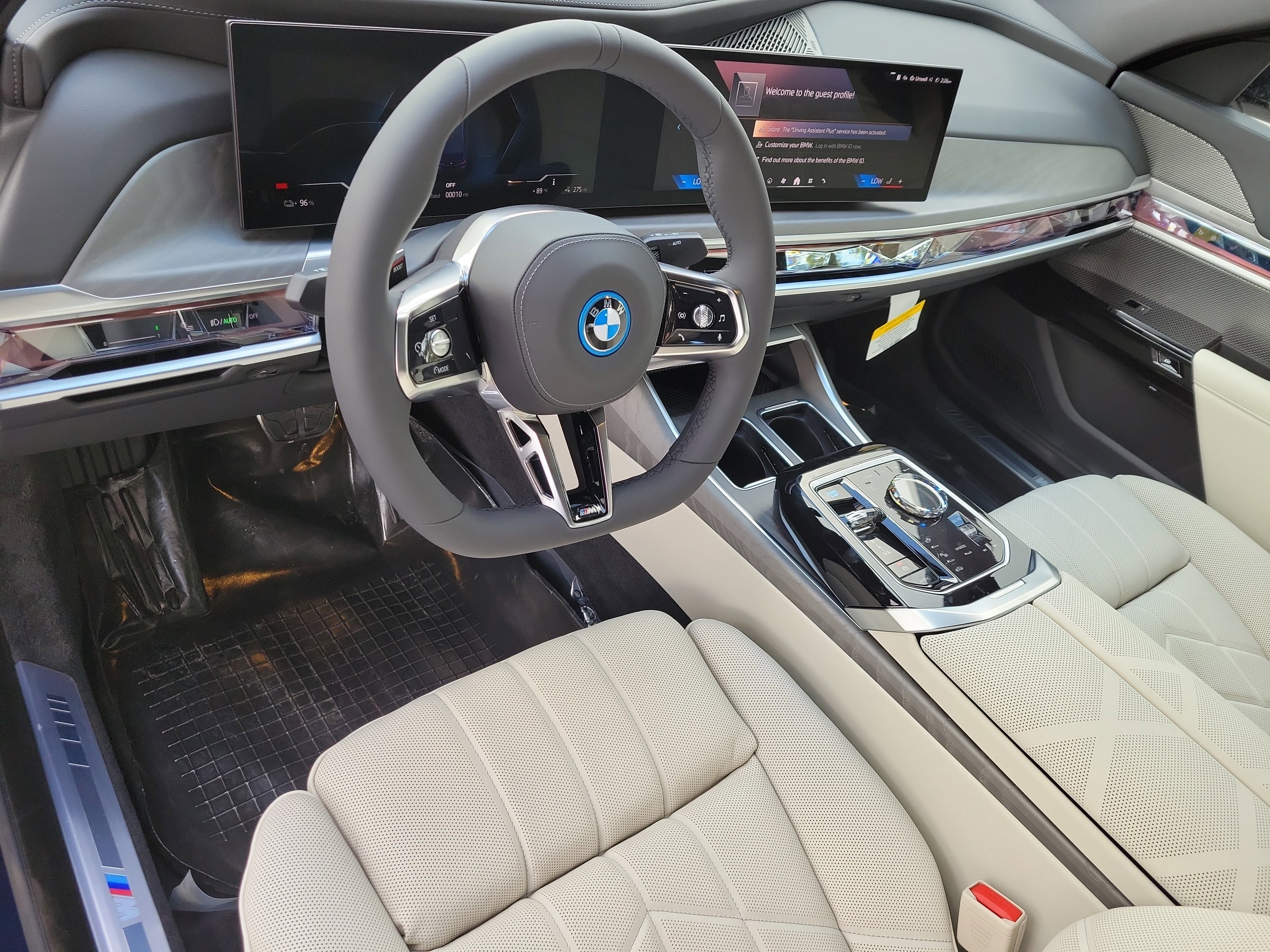 New 2026 BMW i7 eDrive50 w/ M Sport Package image 15