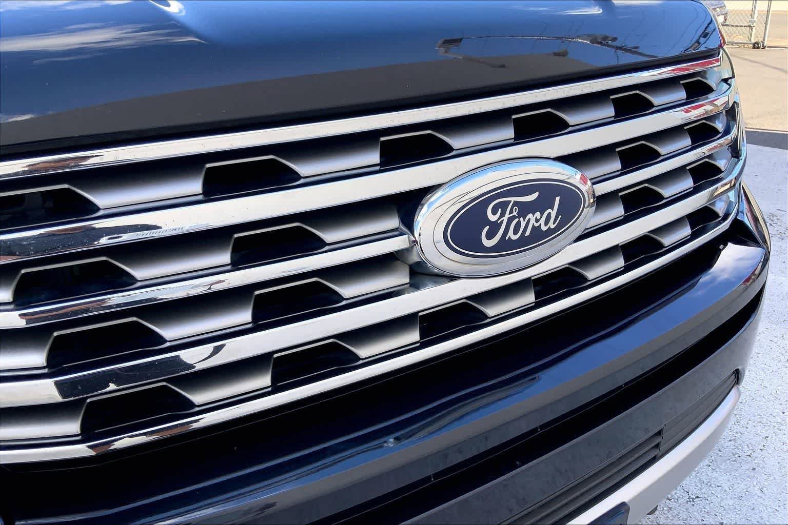Used 2019 Ford Expedition Limited AWD/4WD image 33