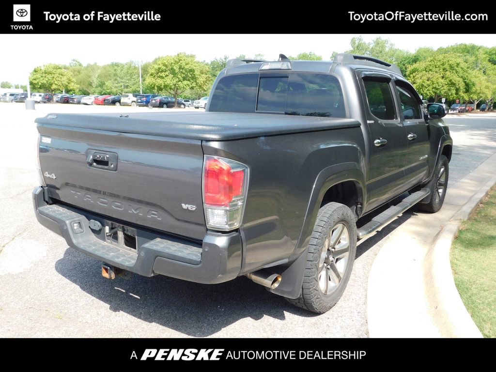 Used 2017 Toyota Tacoma Limited w/ Tow Package AWD/4WD image 4
