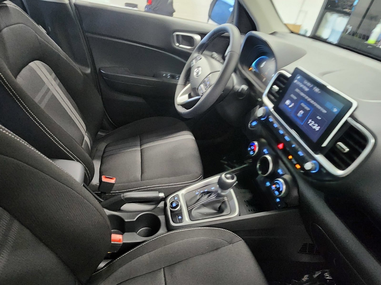 New 2026 Hyundai Venue SEL FWD image 29