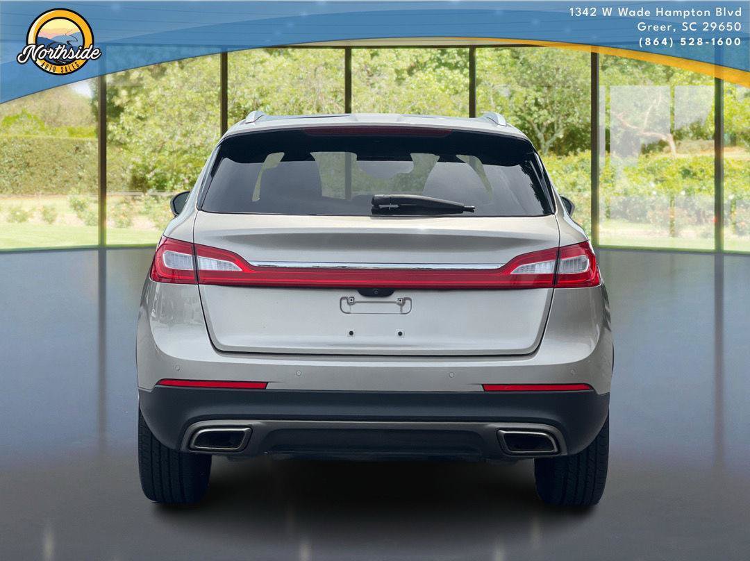 Used 2017 Lincoln MKX Reserve FWD image 25