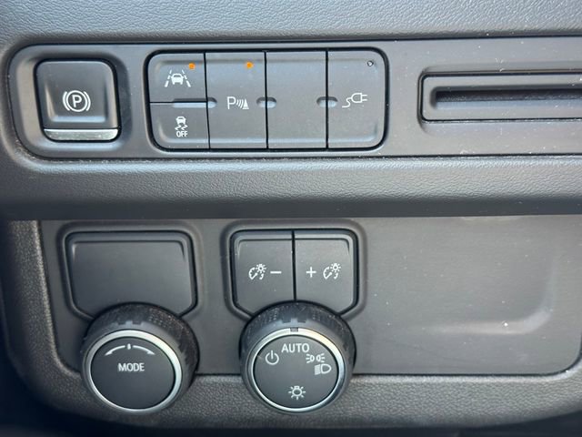 Certified 2022 Chevrolet Suburban LT image 23