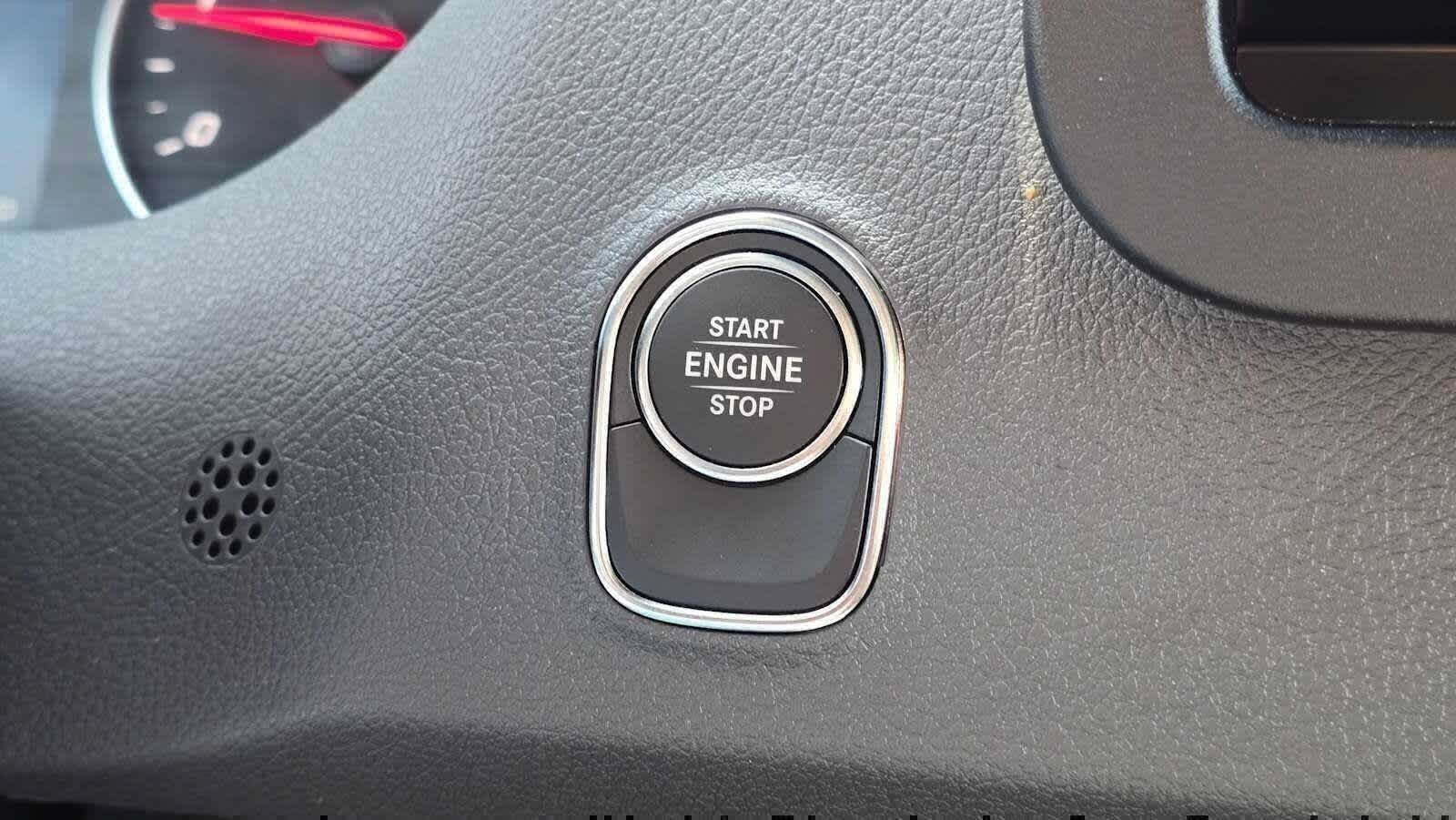 Used 2025 Mercedes-Benz Sprinter 2500 image 37